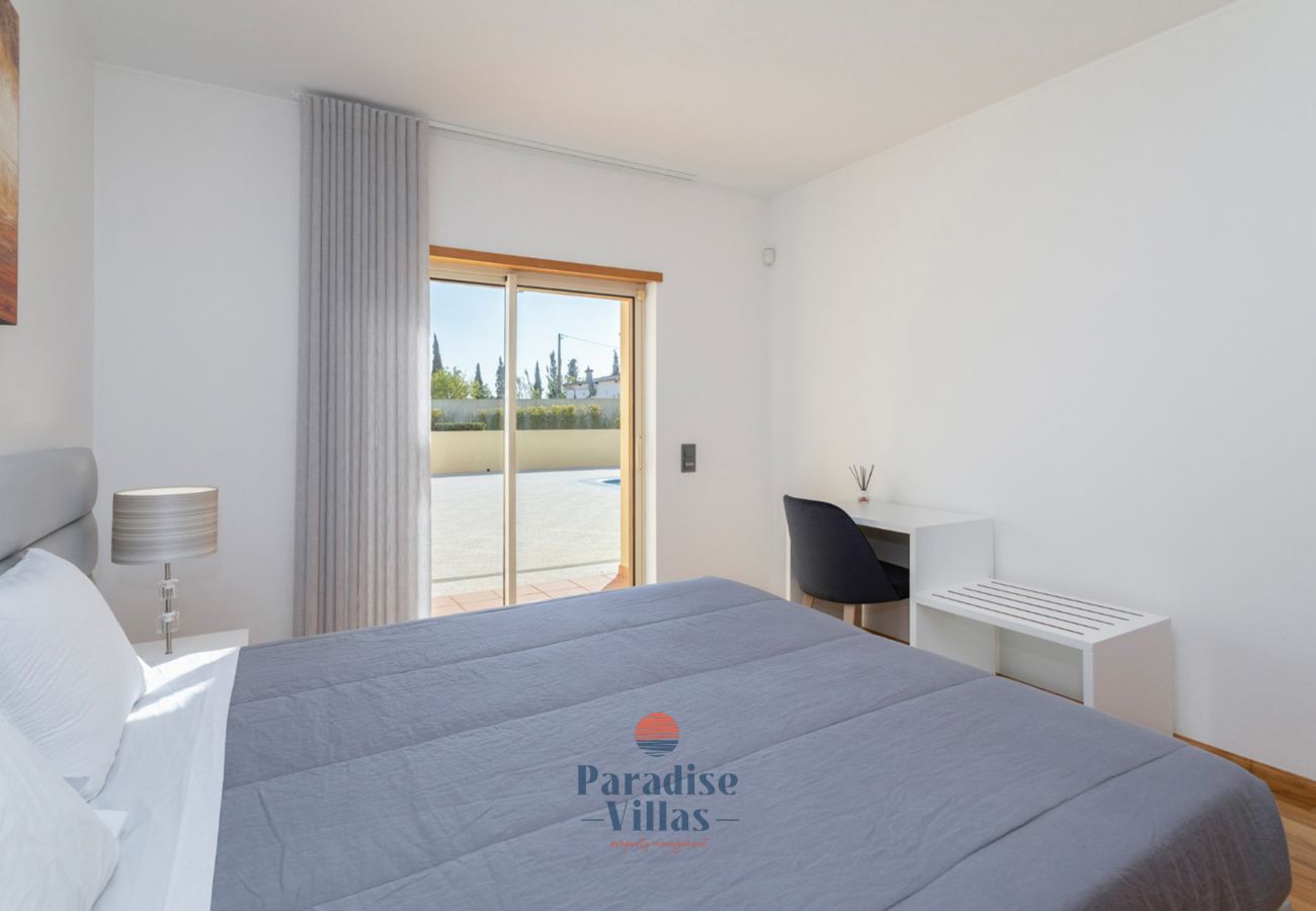 Villa em Quarteira - Villa Raul