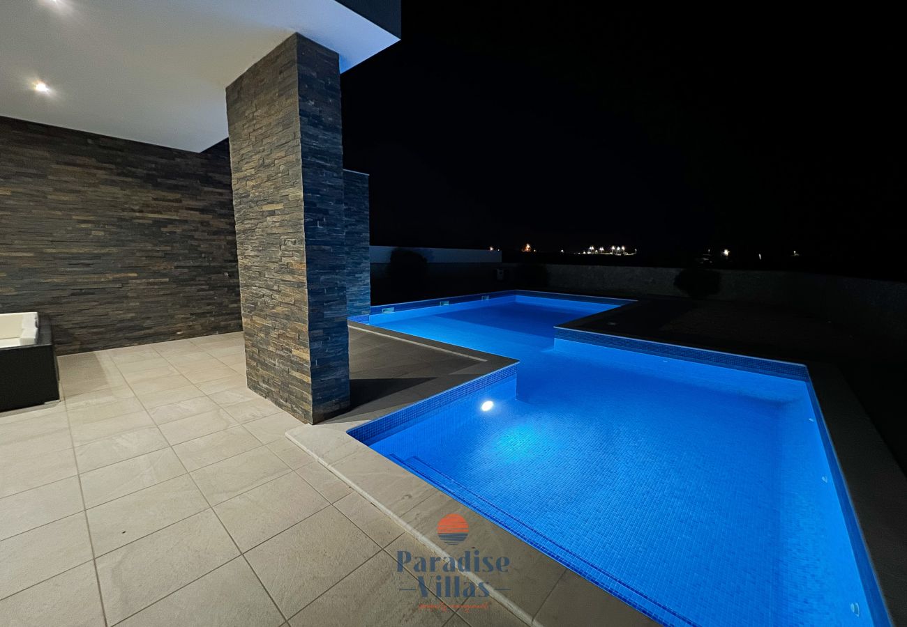 Villa em Pêra - Villa Goreti