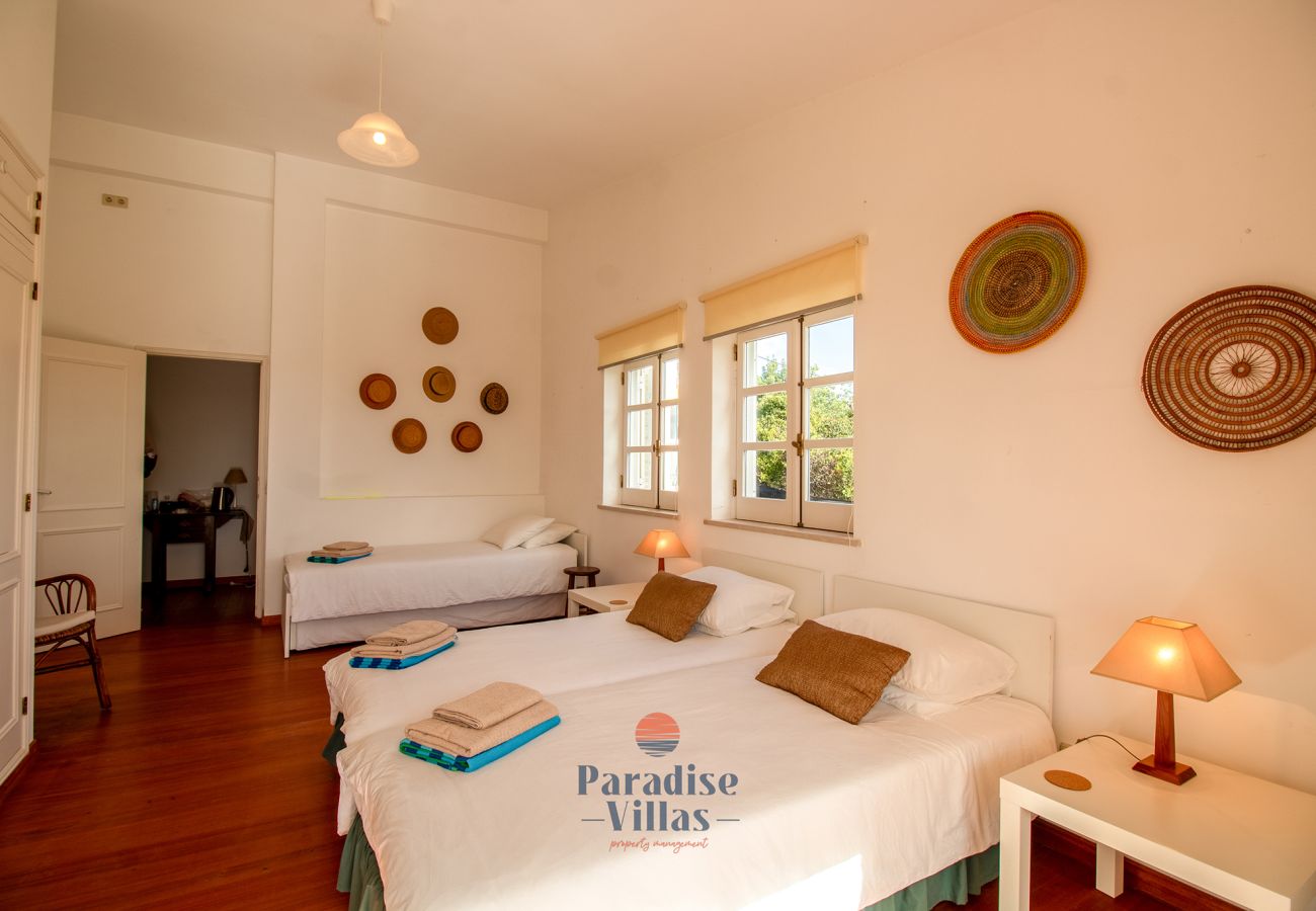 Villa em Santa Bárbara de Nexe - Villa Tanya