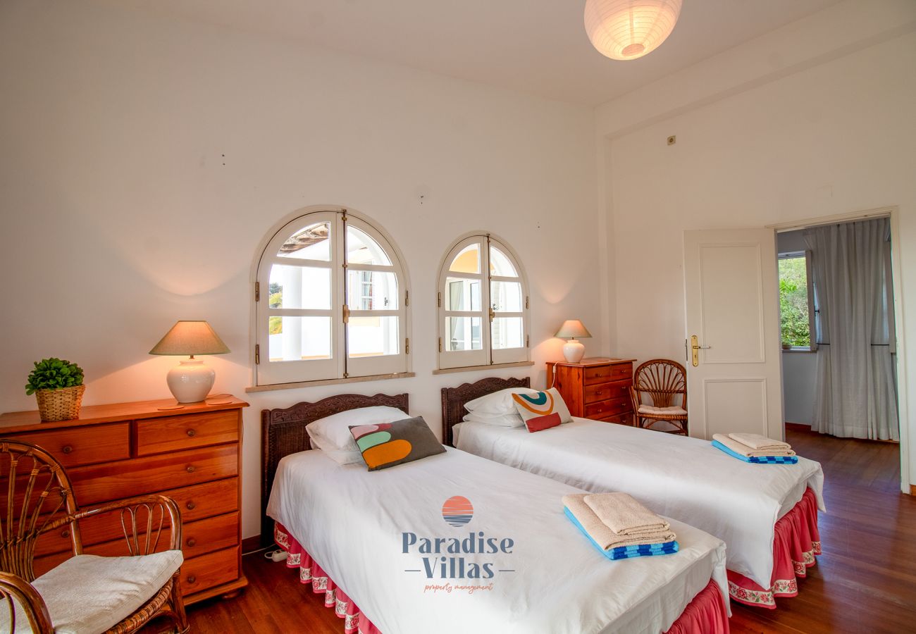 Villa em Santa Bárbara de Nexe - Villa Tanya