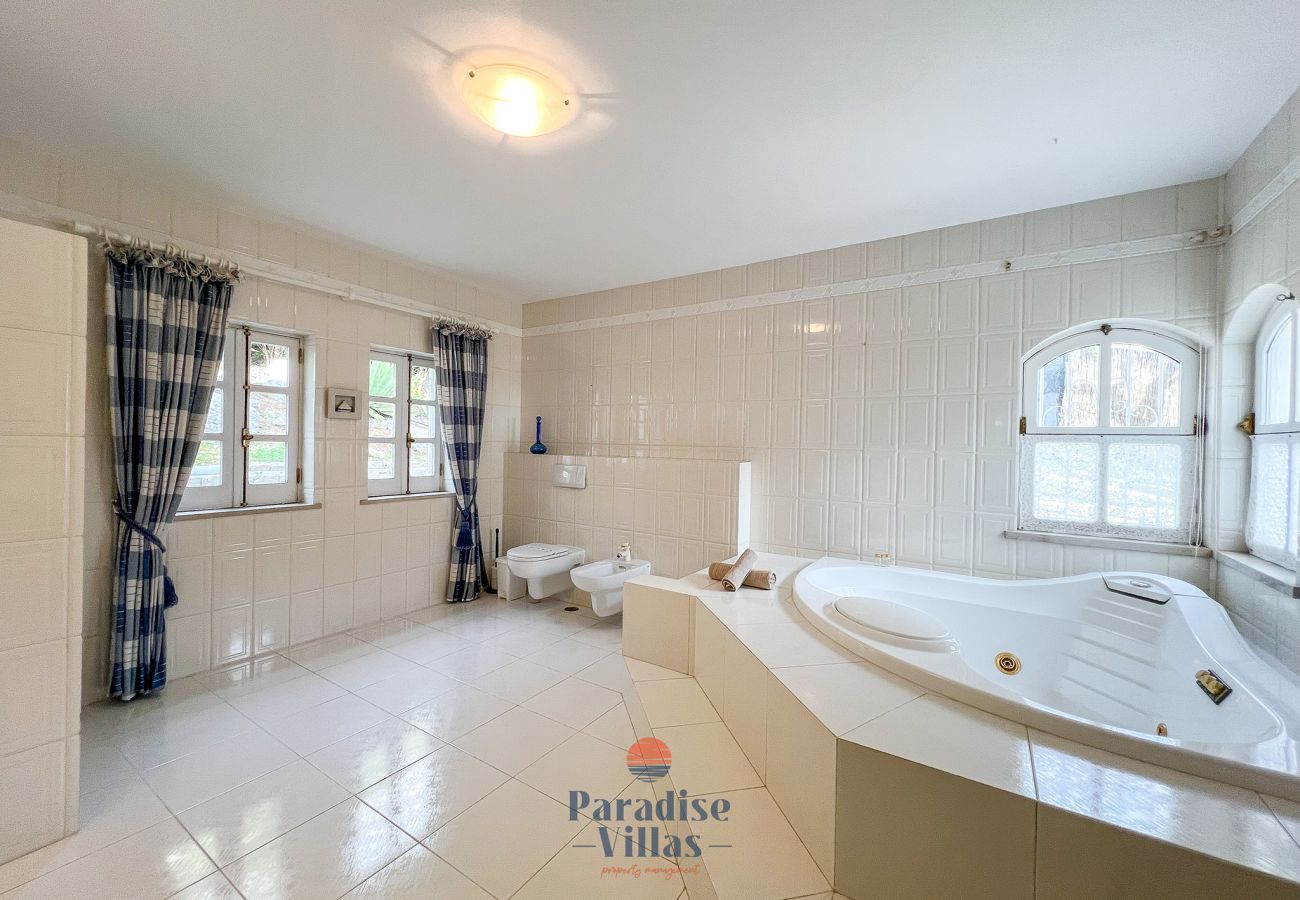 Villa em Santa Bárbara de Nexe - Villa Tanya