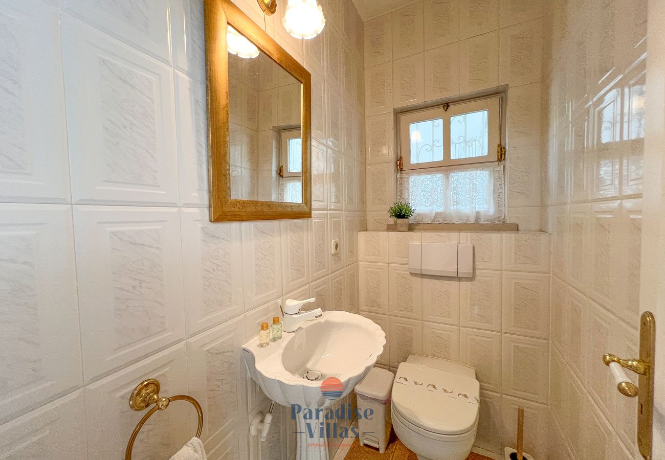 Villa em Santa Bárbara de Nexe - Villa Tanya