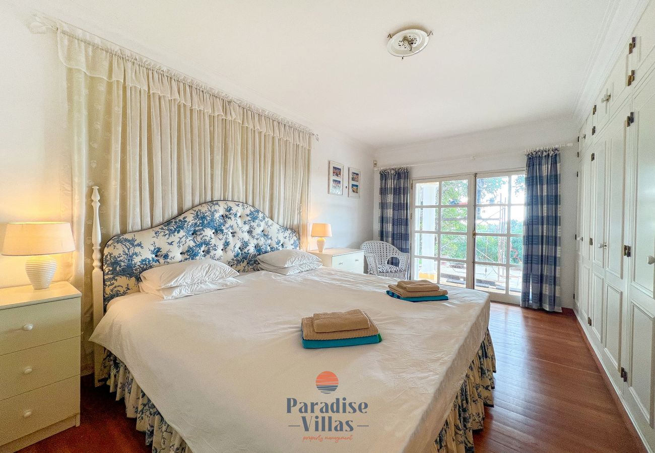 Villa em Santa Bárbara de Nexe - Villa Tanya