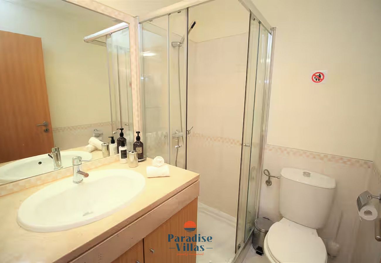 Apartment in Albufeira - Apartamento Vista  Ondas