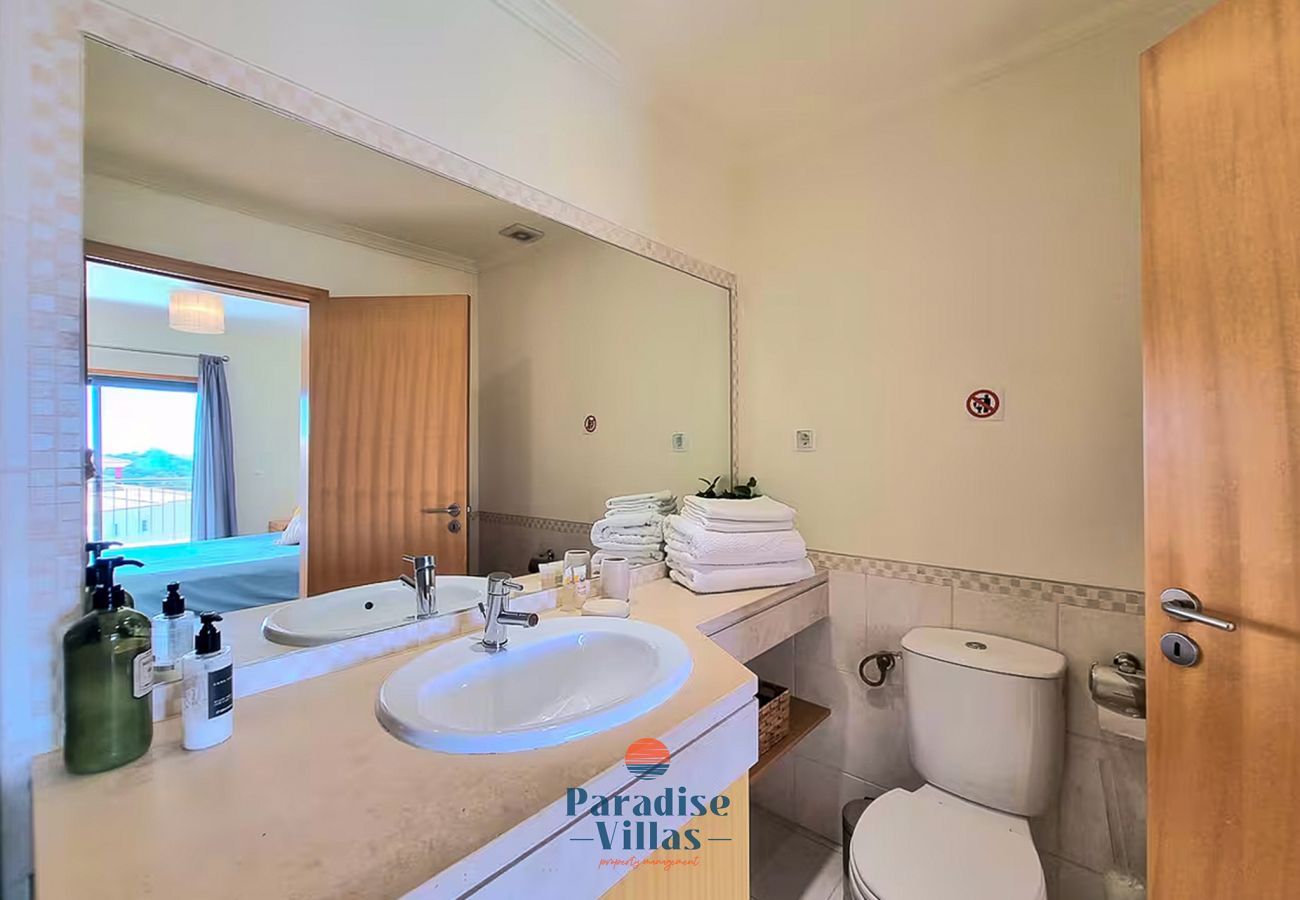 Apartment in Albufeira - Apartamento Vista  Ondas